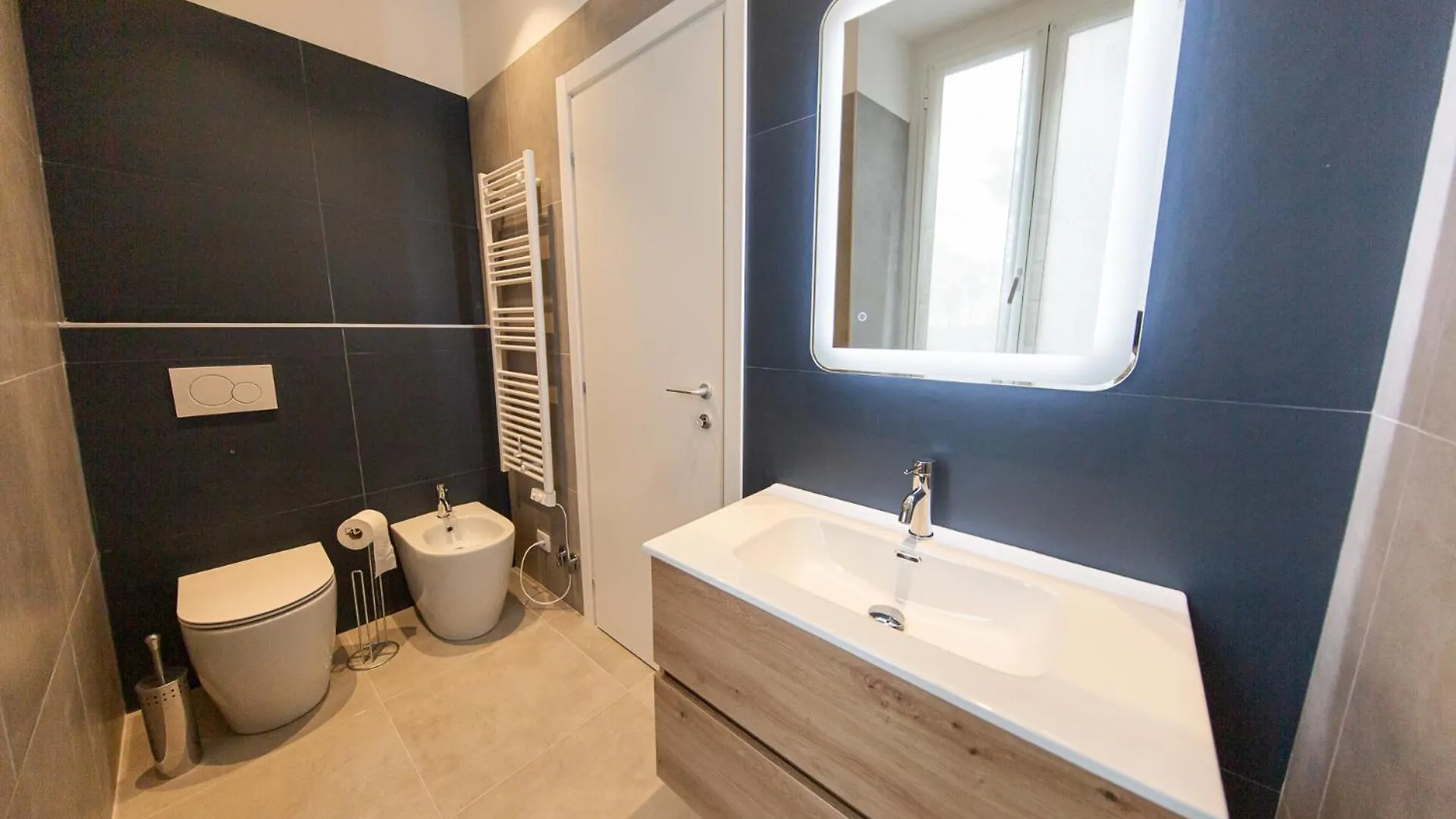 Lia Urban Suites - Genova Foce 0*, Genoa Italy