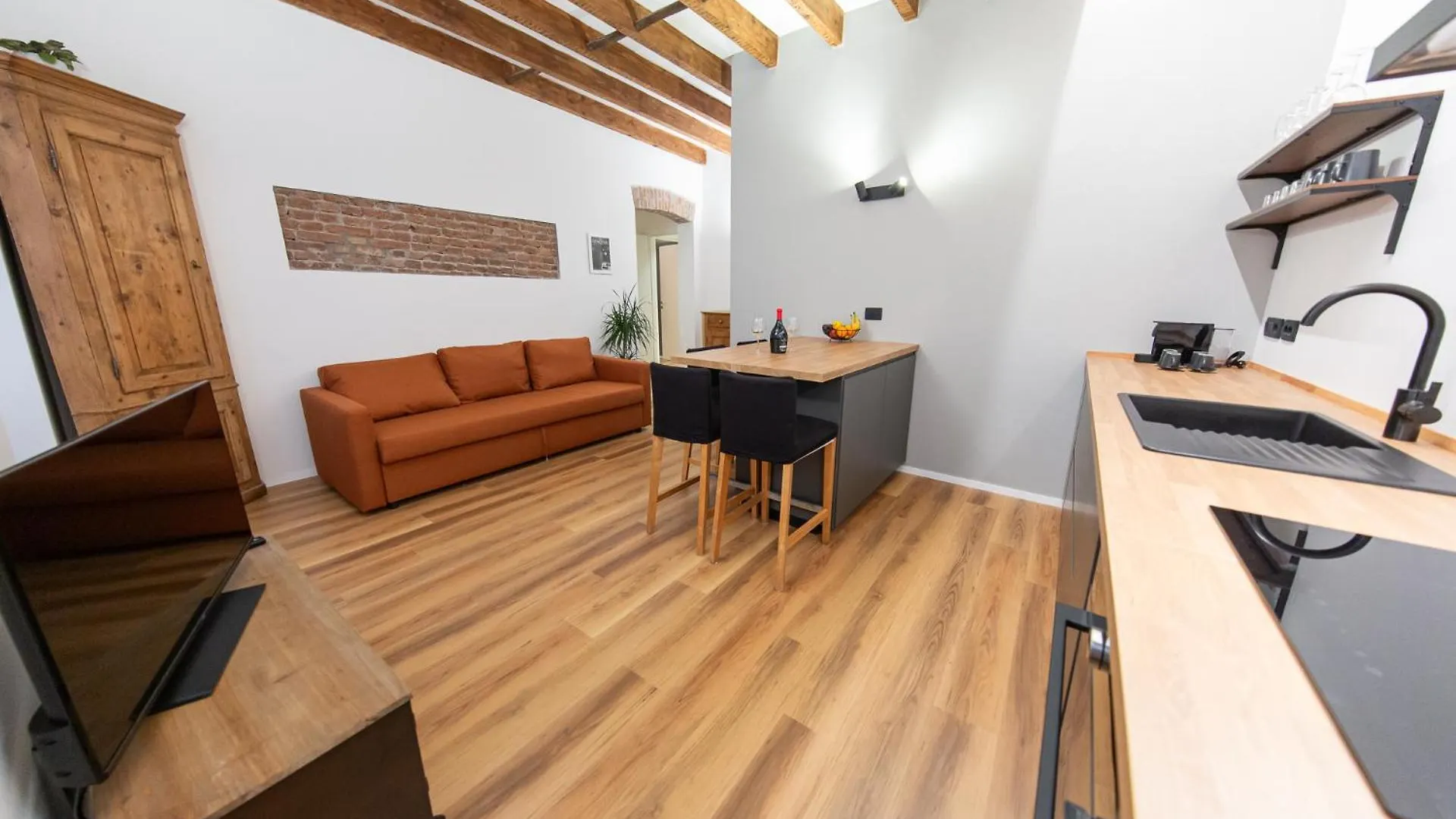 Lia Urban Suites - Genova Foce Apartment